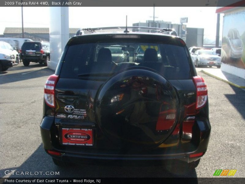 Black / Ash Gray 2009 Toyota RAV4 4WD