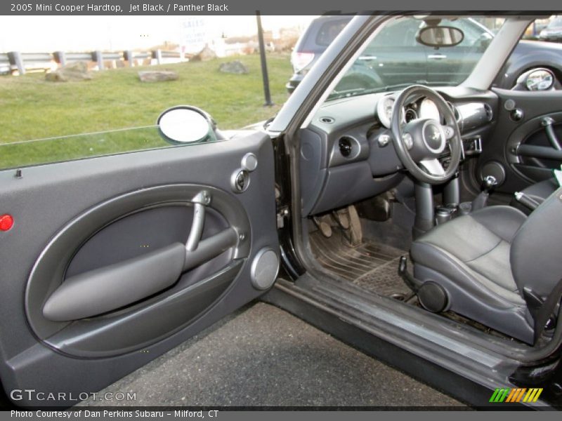 Jet Black / Panther Black 2005 Mini Cooper Hardtop