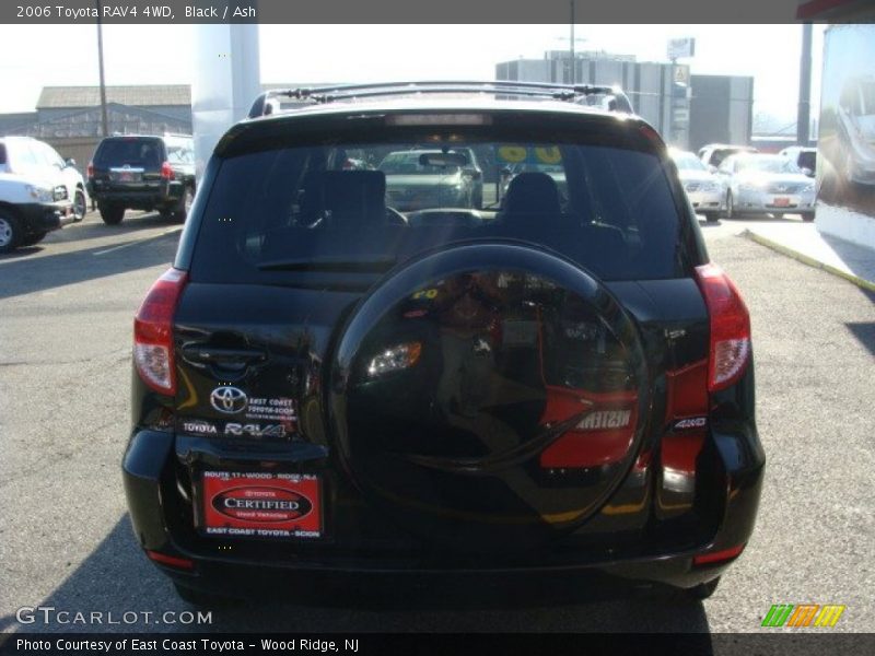 Black / Ash 2006 Toyota RAV4 4WD