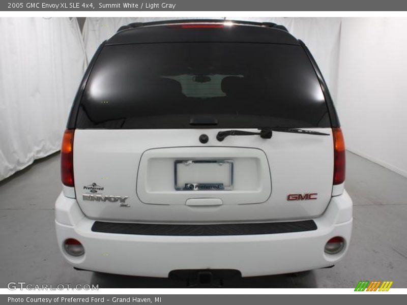 Summit White / Light Gray 2005 GMC Envoy XL SLE 4x4