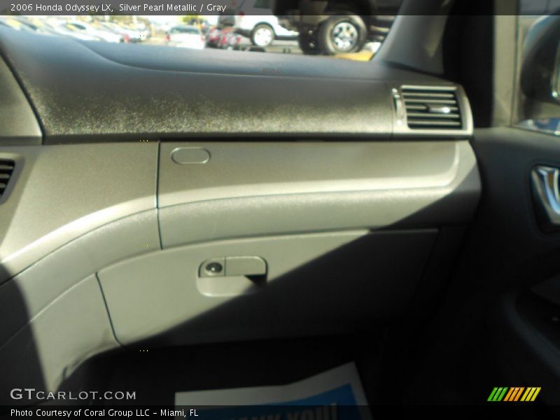 Silver Pearl Metallic / Gray 2006 Honda Odyssey LX