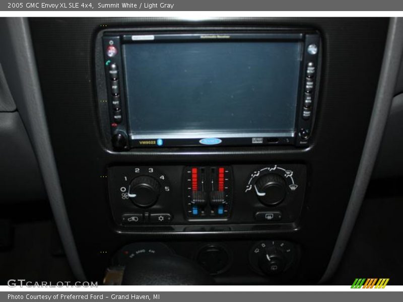 Summit White / Light Gray 2005 GMC Envoy XL SLE 4x4