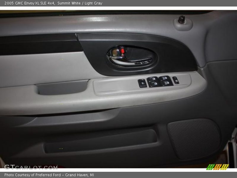 Summit White / Light Gray 2005 GMC Envoy XL SLE 4x4