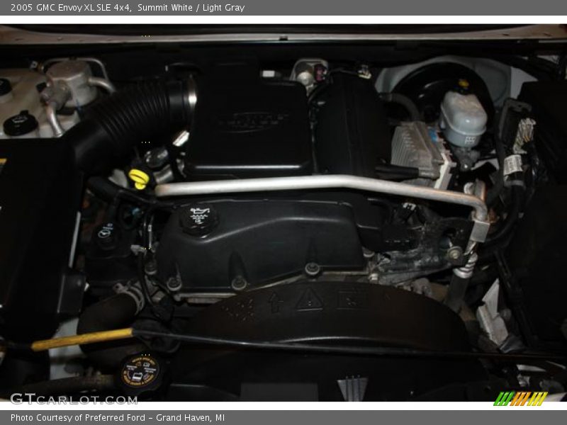Summit White / Light Gray 2005 GMC Envoy XL SLE 4x4