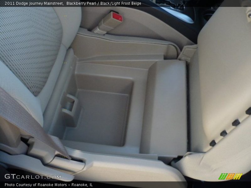 Blackberry Pearl / Black/Light Frost Beige 2011 Dodge Journey Mainstreet