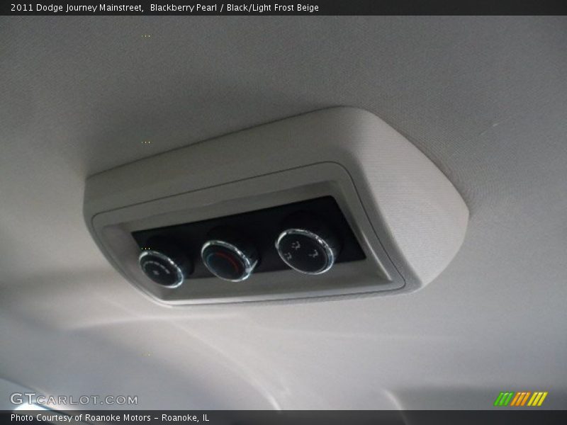Blackberry Pearl / Black/Light Frost Beige 2011 Dodge Journey Mainstreet