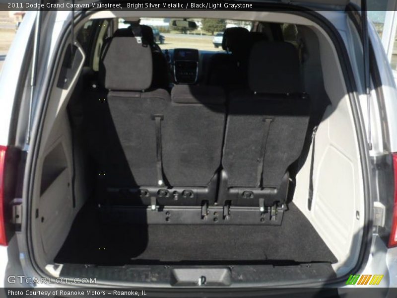 Bright Silver Metallic / Black/Light Graystone 2011 Dodge Grand Caravan Mainstreet