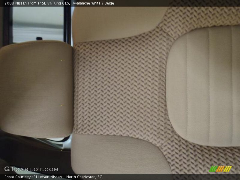 Avalanche White / Beige 2008 Nissan Frontier SE V6 King Cab