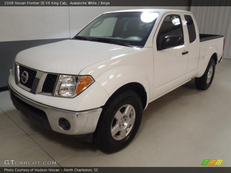 Avalanche White / Beige 2008 Nissan Frontier SE V6 King Cab