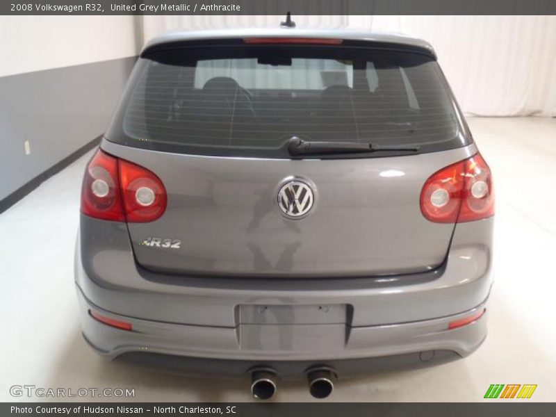 United Grey Metallic / Anthracite 2008 Volkswagen R32