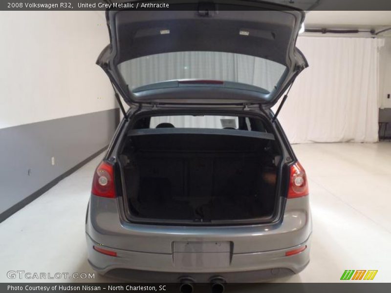 United Grey Metallic / Anthracite 2008 Volkswagen R32