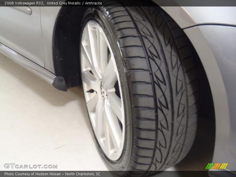 United Grey Metallic / Anthracite 2008 Volkswagen R32