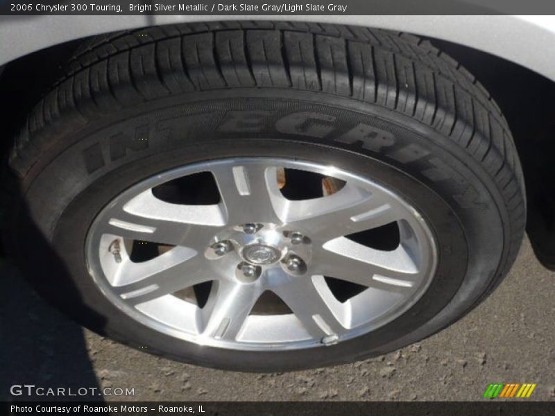 Bright Silver Metallic / Dark Slate Gray/Light Slate Gray 2006 Chrysler 300 Touring