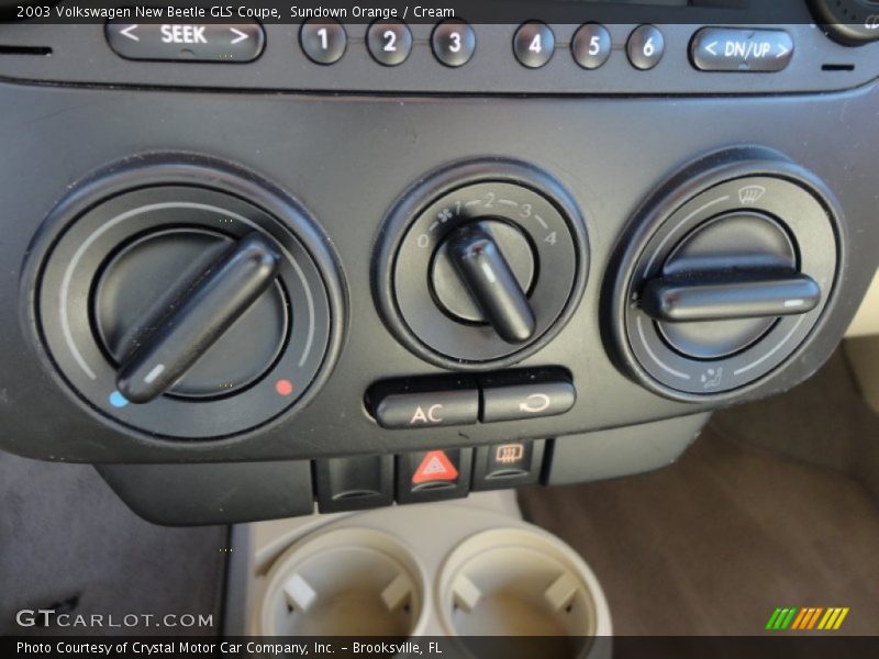 Sundown Orange / Cream 2003 Volkswagen New Beetle GLS Coupe