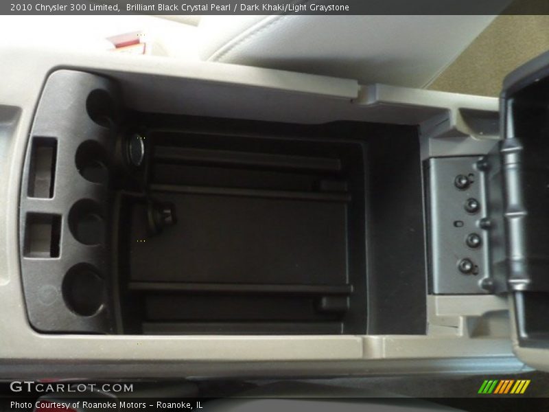 Brilliant Black Crystal Pearl / Dark Khaki/Light Graystone 2010 Chrysler 300 Limited