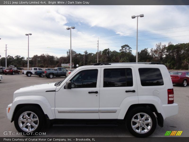 Bright White / Dark Slate Gray 2011 Jeep Liberty Limited 4x4