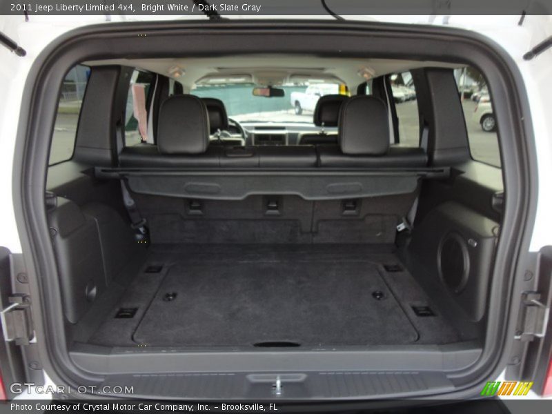 Bright White / Dark Slate Gray 2011 Jeep Liberty Limited 4x4