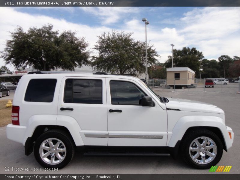 Bright White / Dark Slate Gray 2011 Jeep Liberty Limited 4x4