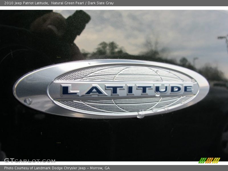Natural Green Pearl / Dark Slate Gray 2010 Jeep Patriot Latitude