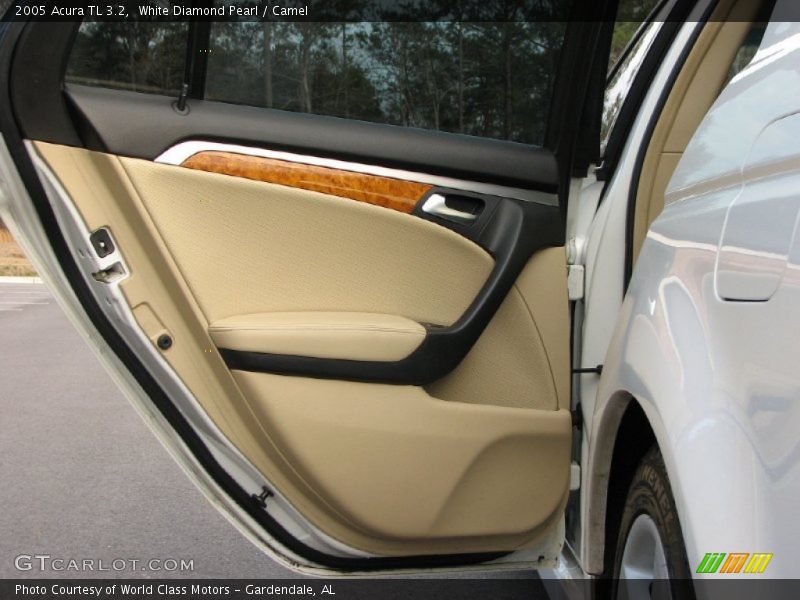 White Diamond Pearl / Camel 2005 Acura TL 3.2