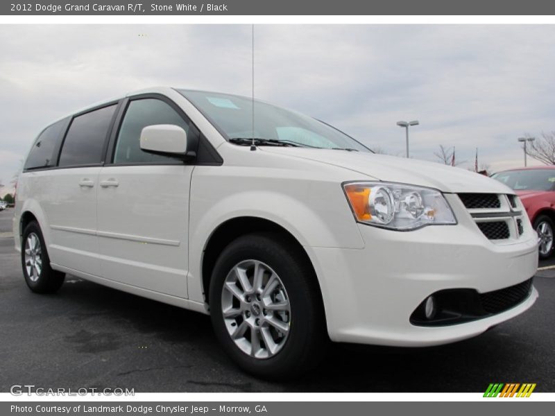 Front 3/4 View of 2012 Grand Caravan R/T