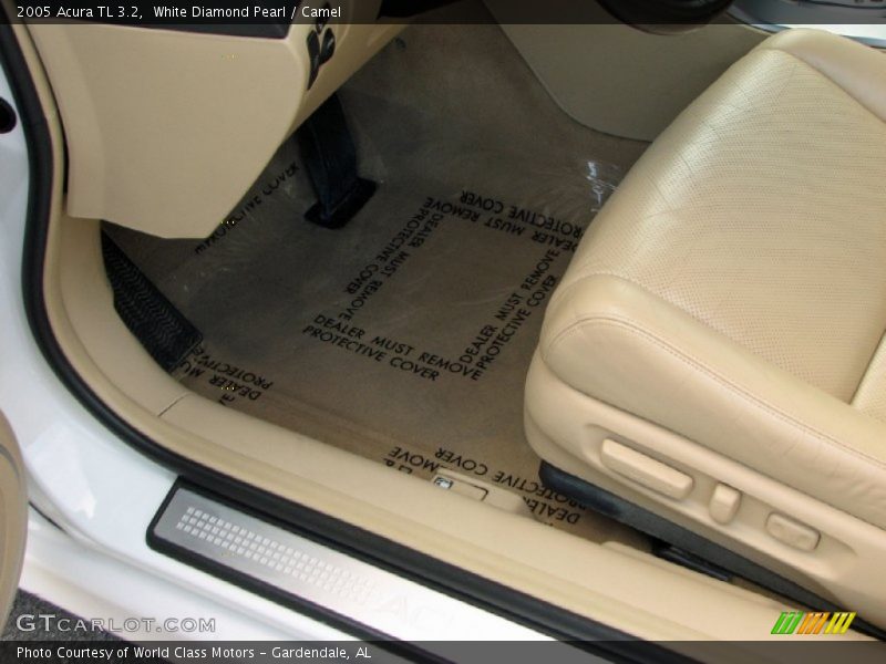 White Diamond Pearl / Camel 2005 Acura TL 3.2