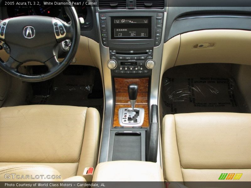 White Diamond Pearl / Camel 2005 Acura TL 3.2