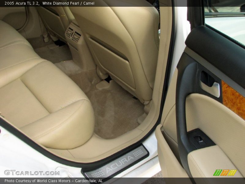 White Diamond Pearl / Camel 2005 Acura TL 3.2