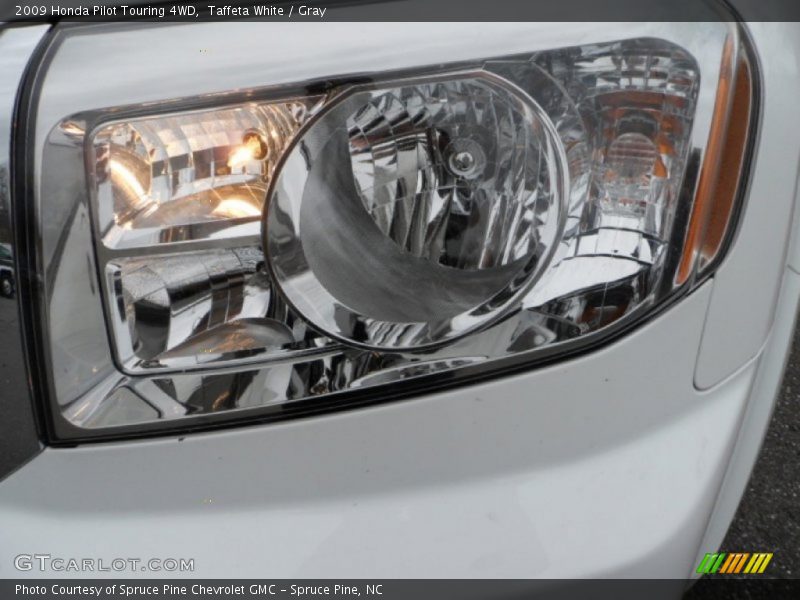 Taffeta White / Gray 2009 Honda Pilot Touring 4WD