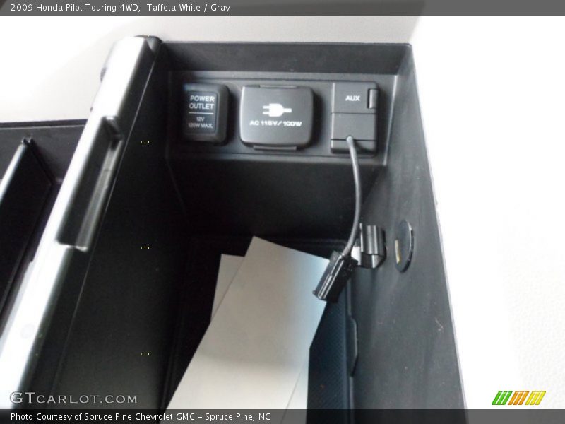 Taffeta White / Gray 2009 Honda Pilot Touring 4WD