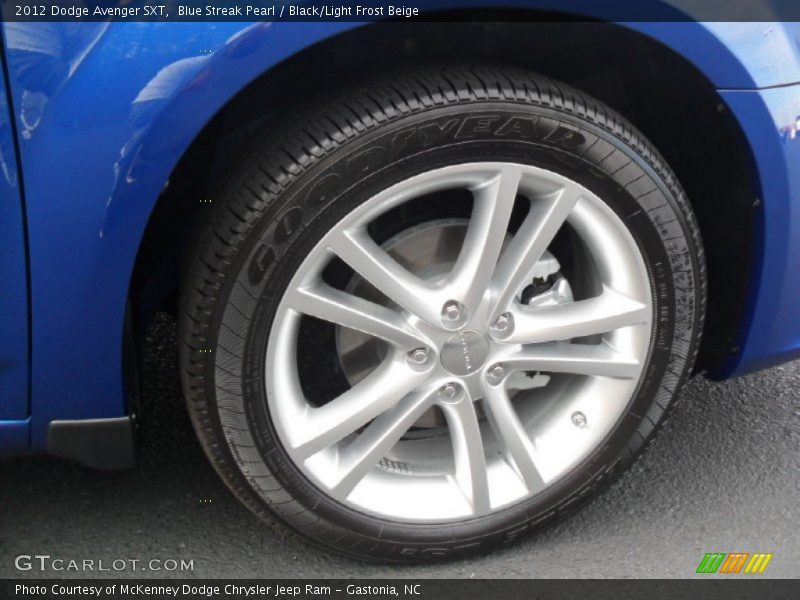 Blue Streak Pearl / Black/Light Frost Beige 2012 Dodge Avenger SXT