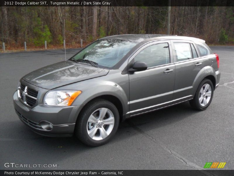 Front 3/4 View of 2012 Caliber SXT