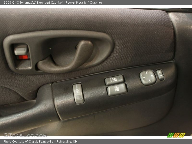 Controls of 2003 Sonoma SLS Extended Cab 4x4
