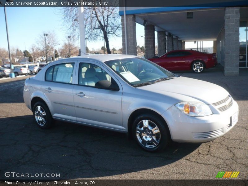 Ultra Silver Metallic / Gray 2005 Chevrolet Cobalt Sedan