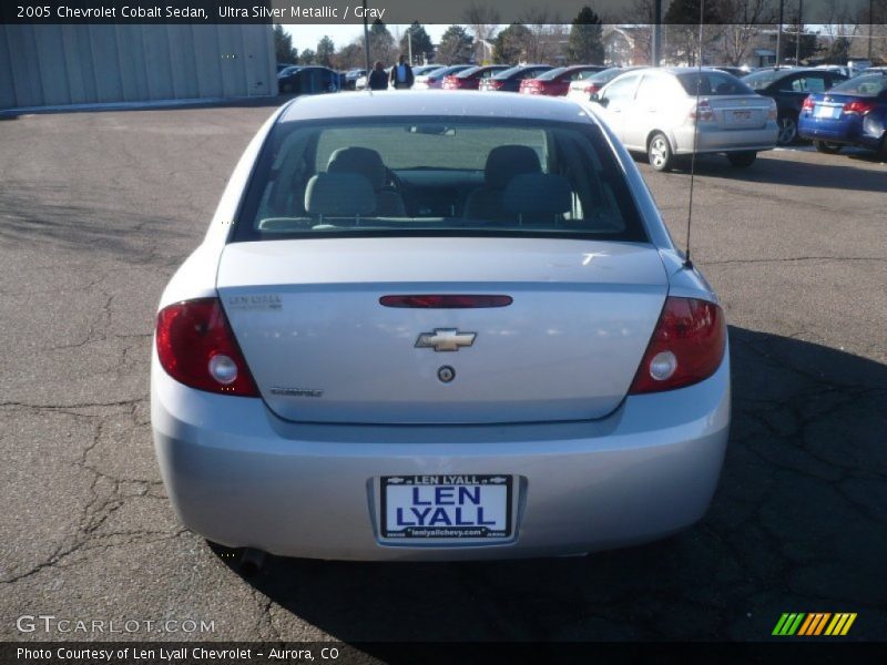 Ultra Silver Metallic / Gray 2005 Chevrolet Cobalt Sedan