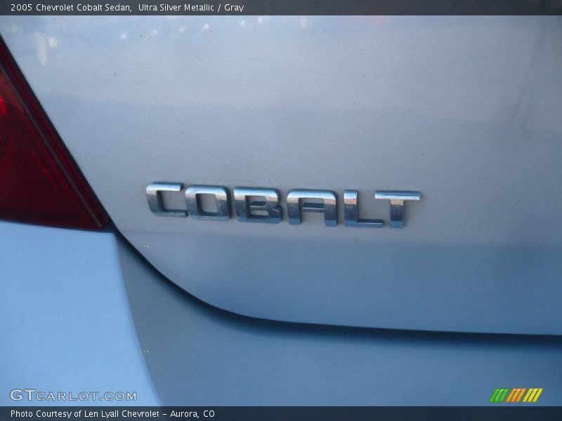 Ultra Silver Metallic / Gray 2005 Chevrolet Cobalt Sedan