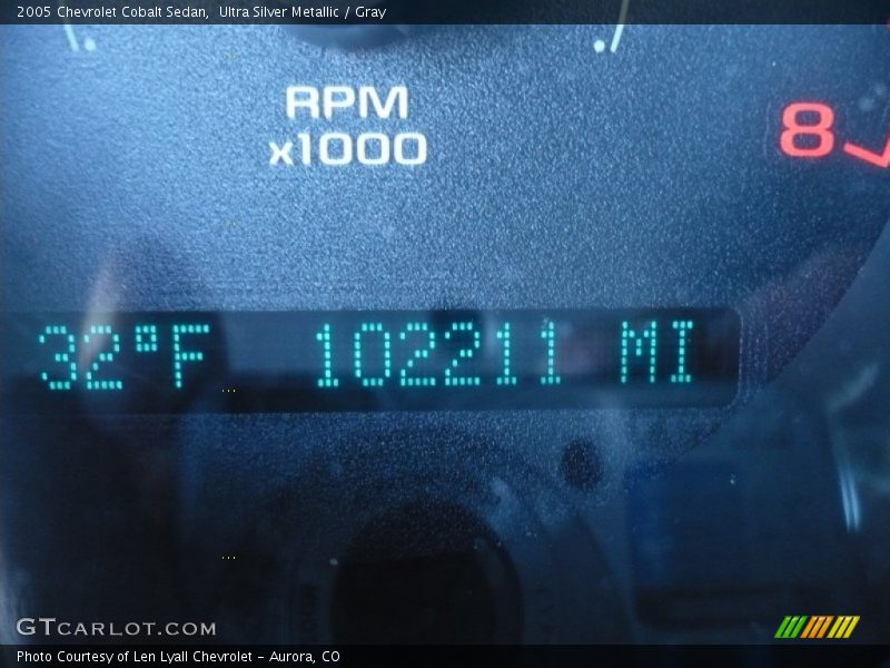Ultra Silver Metallic / Gray 2005 Chevrolet Cobalt Sedan