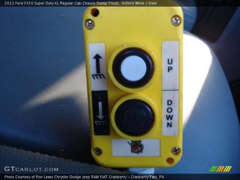 Oxford White / Steel 2011 Ford F350 Super Duty XL Regular Cab Chassis Dump Truck