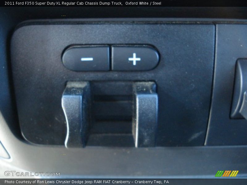 Oxford White / Steel 2011 Ford F350 Super Duty XL Regular Cab Chassis Dump Truck