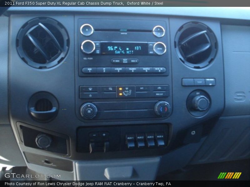 Oxford White / Steel 2011 Ford F350 Super Duty XL Regular Cab Chassis Dump Truck