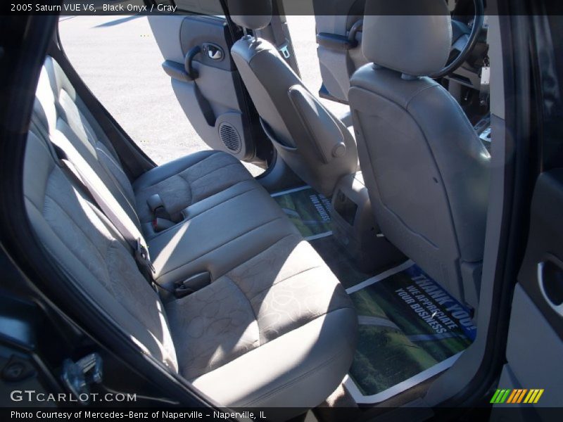 Black Onyx / Gray 2005 Saturn VUE V6