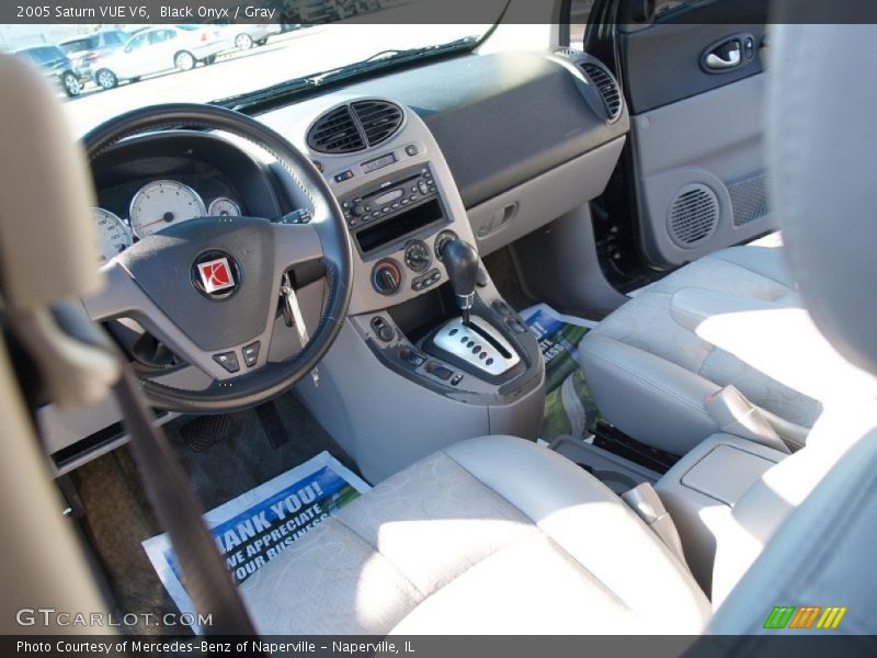 Black Onyx / Gray 2005 Saturn VUE V6
