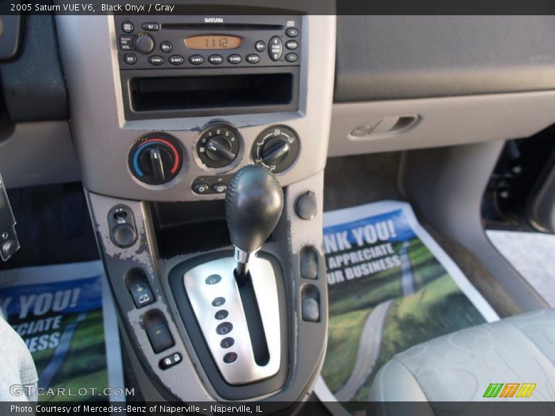Black Onyx / Gray 2005 Saturn VUE V6