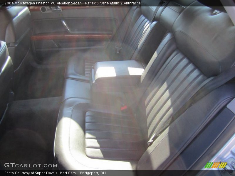 Reflex Silver Metallic / Anthracite 2004 Volkswagen Phaeton V8 4Motion Sedan