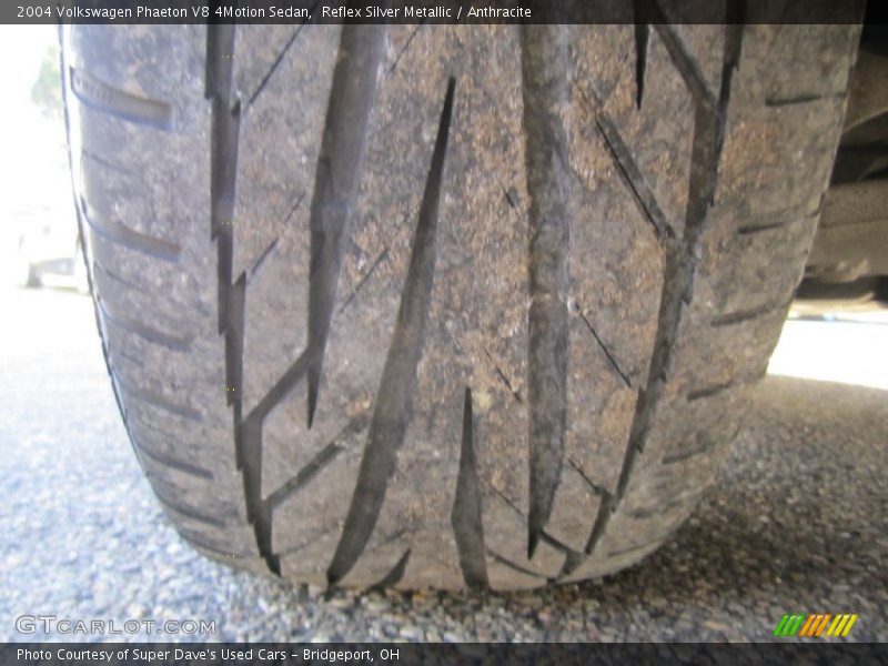 Reflex Silver Metallic / Anthracite 2004 Volkswagen Phaeton V8 4Motion Sedan