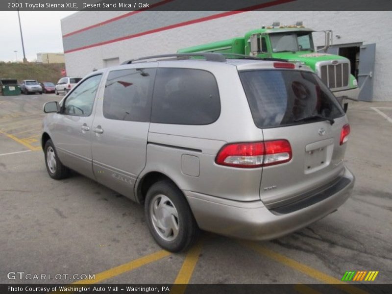 Desert Sand Mica / Oak 2001 Toyota Sienna XLE