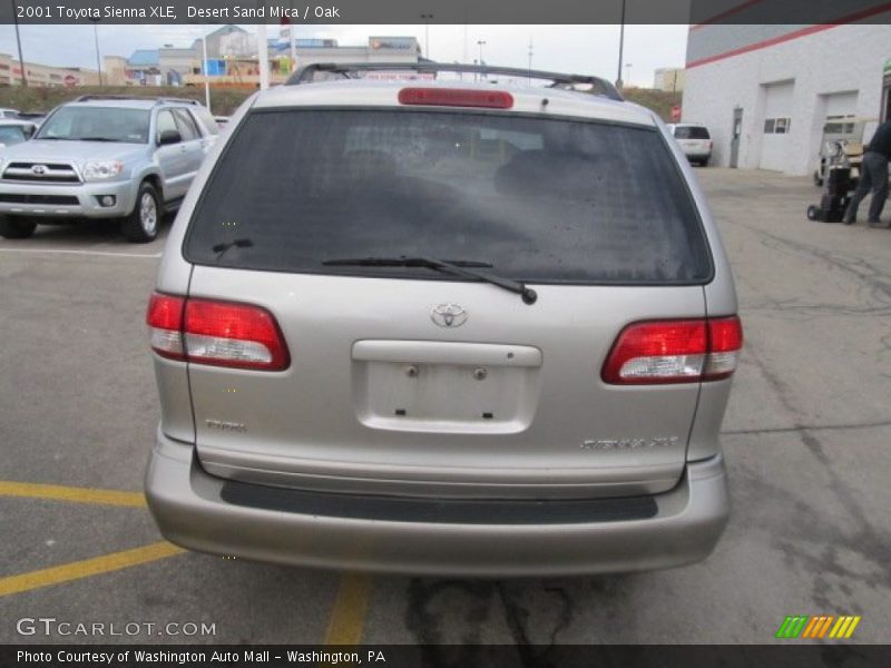 Desert Sand Mica / Oak 2001 Toyota Sienna XLE