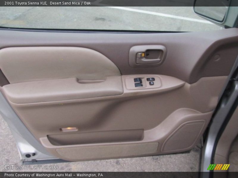Desert Sand Mica / Oak 2001 Toyota Sienna XLE