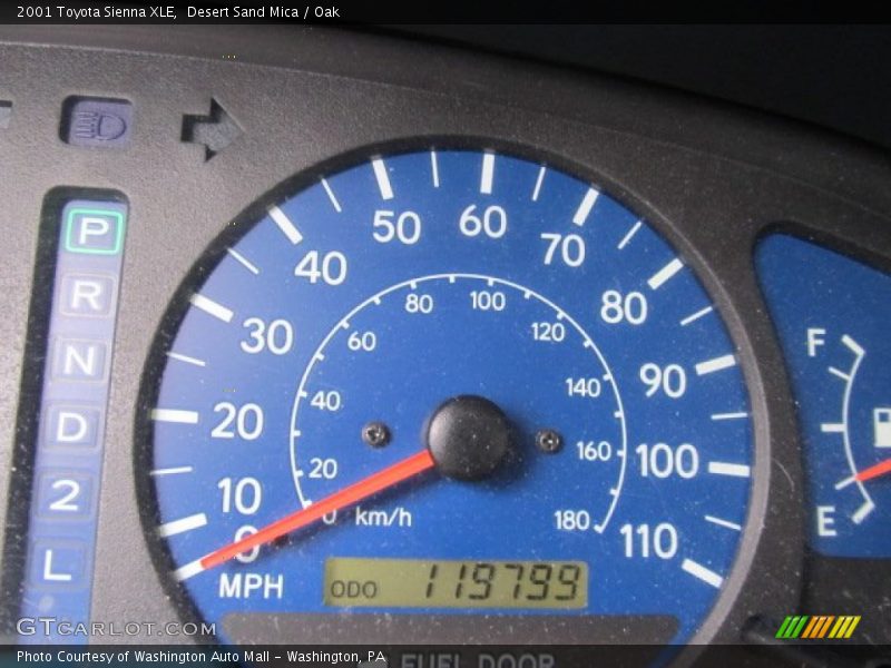 Desert Sand Mica / Oak 2001 Toyota Sienna XLE