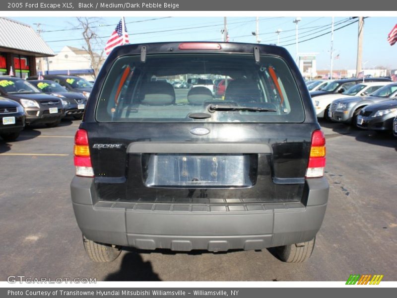 Black / Medium/Dark Pebble Beige 2005 Ford Escape XLS